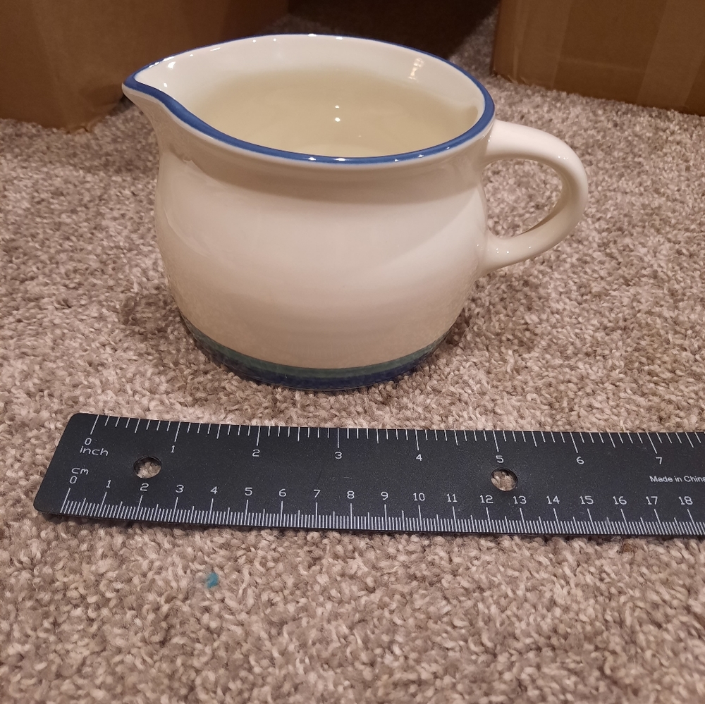 Pfaltzgraff Northwinds large gravy boat pitcher